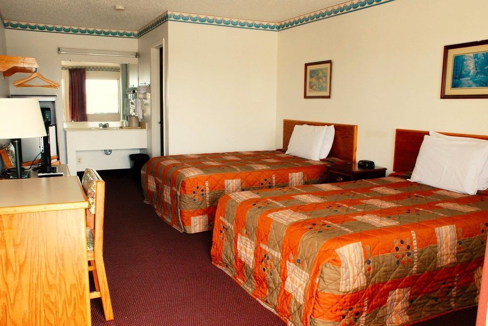 Westworld Country Inn Hubbard Экстерьер фото